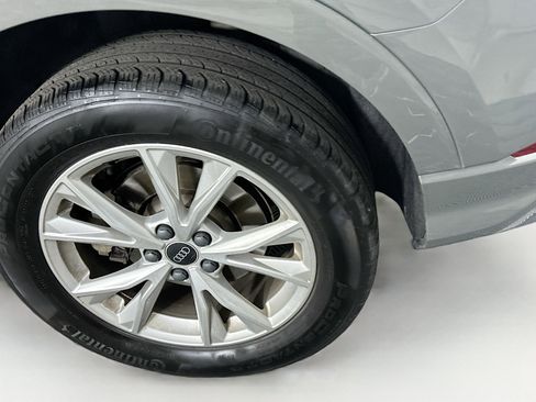 Used 2024 Audi Q3 2.0T Premium image 11