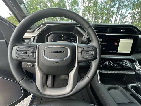 Certified 2026 GMC Sierra 2500 Denali w/ Denali Reserve Package AWD/4WD image 11