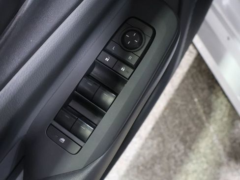 Used 2023 Toyota Prius LE image 12