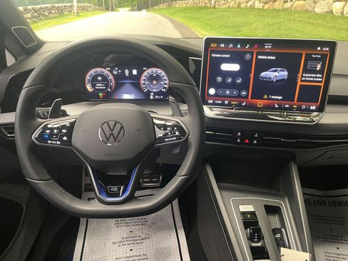 Used 2025 Volkswagen Golf w/ Euro Style Package AWD/4WD image 9