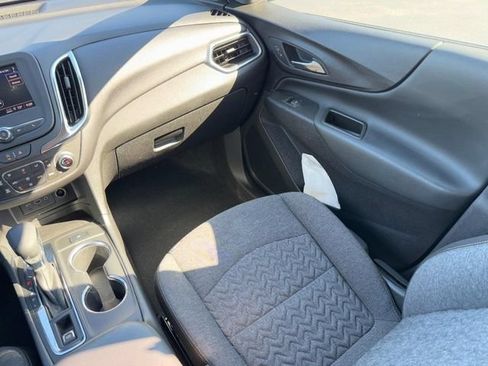 Used 2024 Chevrolet Equinox LT FWD image 15