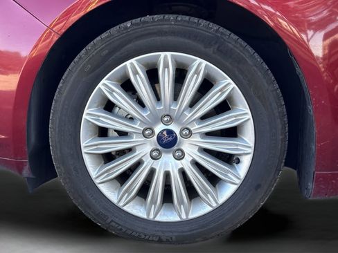 Used 2013 Ford Fusion SE image 32