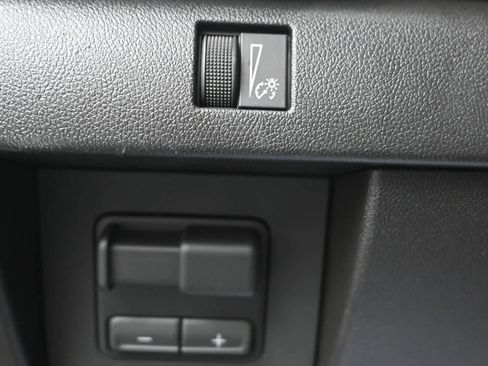 New 2026 GMC Canyon Elevation w/ Convenience Package image 22