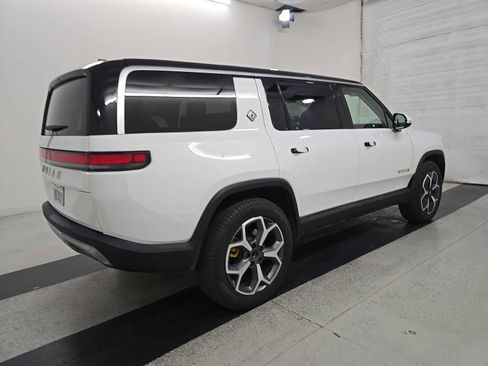 Used 2024 Rivian R1S Adventure AWD/4WD image 6