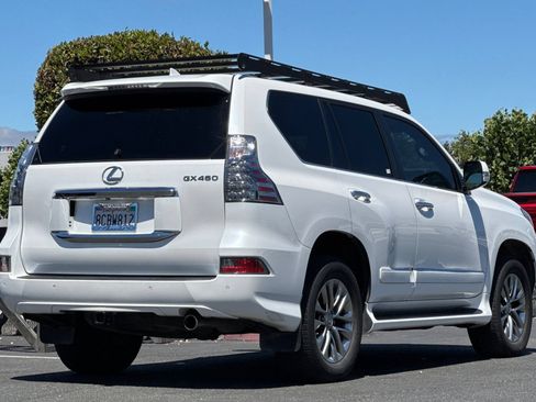 Used 2018 Lexus GX 460 Luxury w/ Preferred Accessory Package AWD/4WD image 5