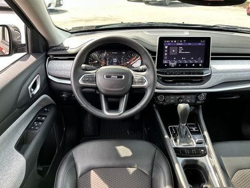 Used 2022 Jeep Compass Latitude w/ Convenience Group image 14