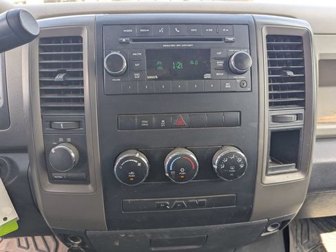 Used 2011 RAM 1500 ST w/ SXT Appearance Group AWD/4WD image 17