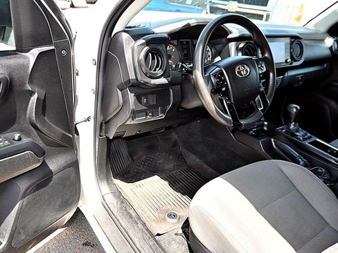 Used 2022 Toyota Tacoma SR RWD image 14