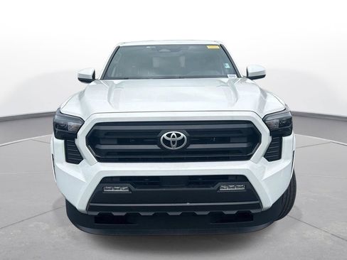 Used 2026 Toyota Tacoma SR5 RWD image 3