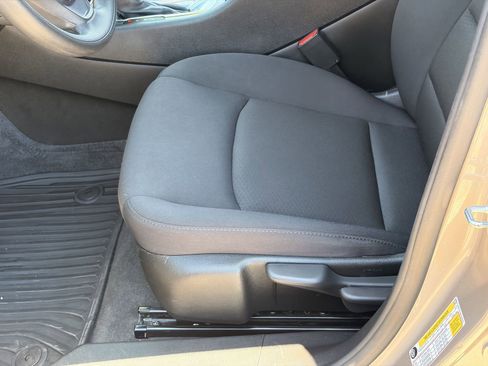Used 2022 Chevrolet Malibu LS w/ LPO, Convenience Package 2 FWD image 18