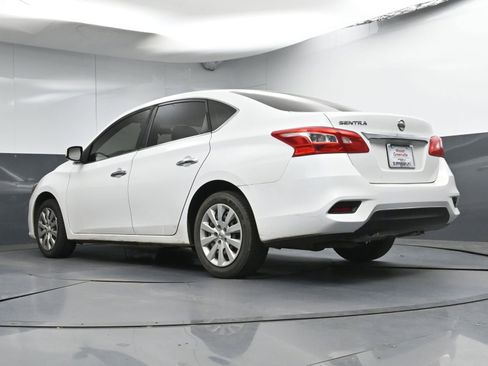 Used 2017 Nissan Sentra S FWD image 23