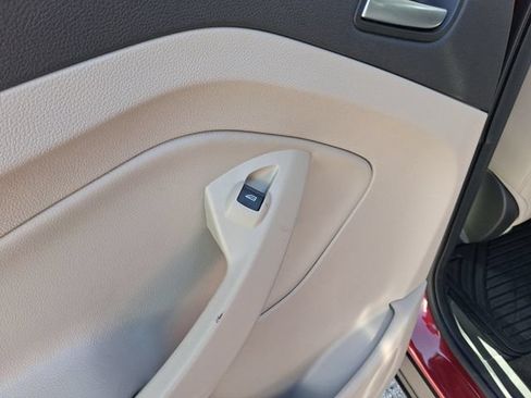 Used 2018 Ford Escape SEL AWD/4WD image 10