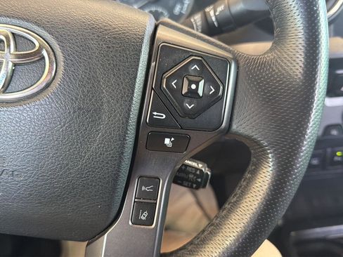 Used 2019 Toyota Tacoma TRD Sport w/ Technology Package image 20