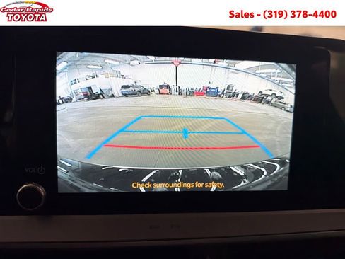 New 2026 Toyota Prius LE image 18