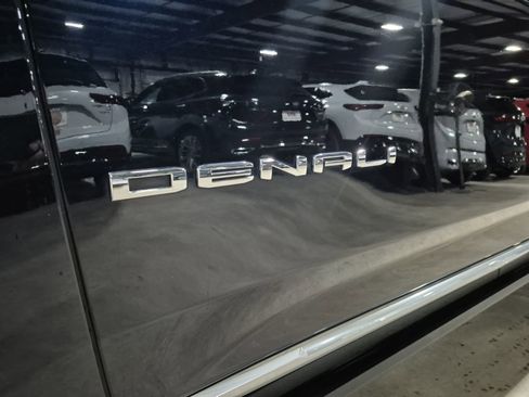 Certified 2021 GMC Yukon Denali w/ Denali Ultimate Package image 34