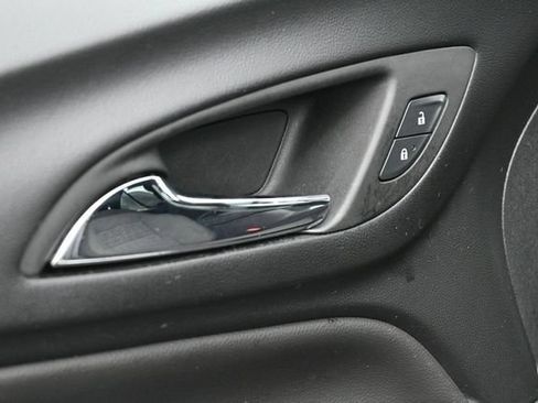 Used 2024 Chevrolet Equinox LT AWD/4WD image 15