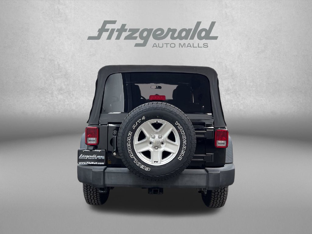 Used 2018 Jeep Wrangler Unlimited Sport w/ Connectivity Group AWD/4WD image 4