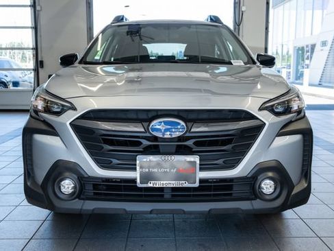 Used 2023 Subaru Outback Premium AWD/4WD image 2
