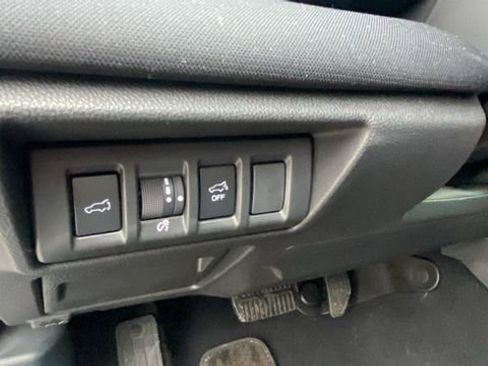 Certified 2025 Subaru Outback Premium image 21