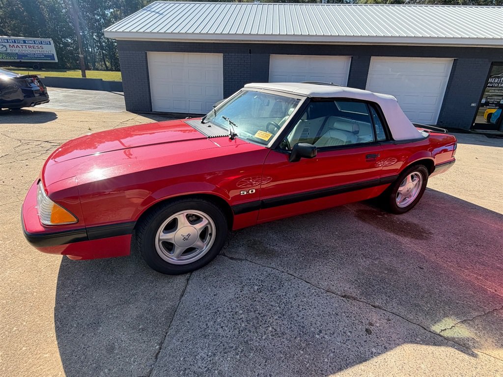 Used 1990 Ford Mustang LX RWD image 1
