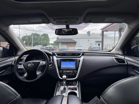 Used 2018 Nissan Murano SL w/ Moonroof Package AWD/4WD image 12