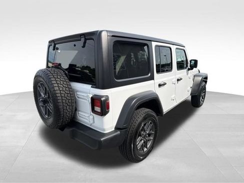 Used 2024 Jeep Wrangler Unlimited Sport AWD/4WD image 8