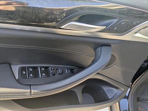 Used 2018 BMW X3 xDrive30i w/ Convenience Package image 9