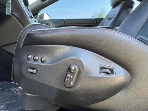 Used 2012 Maserati GranTurismo S image 11