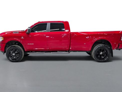 Used 2024 RAM 3500 Big Horn w/ Sport Appearance Package AWD/4WD image 10