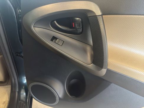 Used 2011 Toyota RAV4 Limited image 14