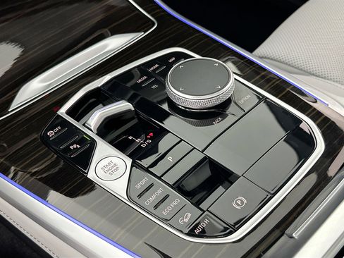 Used 2024 BMW X5 xDrive40i w/ Premium Package image 17