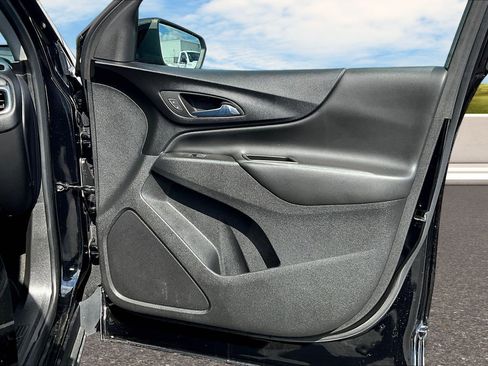 Used 2023 Chevrolet Equinox LT w/ Driver Convenience Package image 20