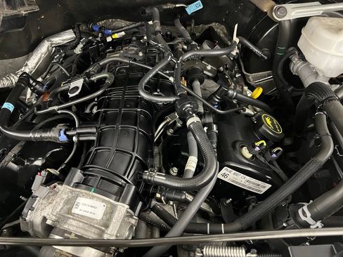 Used 2023 Ford Transit 350 XLT image 33