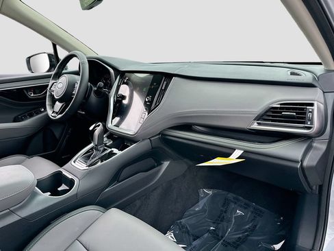 Certified 2025 Subaru Outback Onyx Edition AWD/4WD image 29