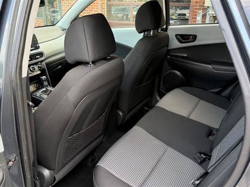 Used 2018 Hyundai Kona SEL w/ SEL Tech Package 02 FWD image 23