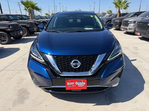 Used 2022 Nissan Murano S image 2