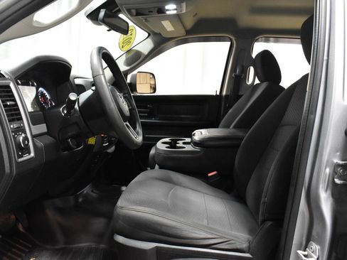 Used 2019 RAM 1500 Express w/ Wheel & Sound Group image 3