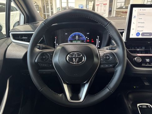 Certified 2025 Toyota Corolla SE image 14