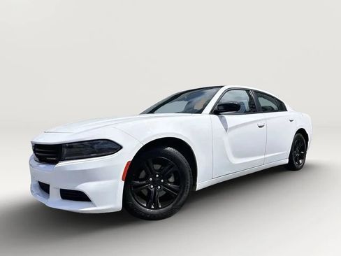Used 2022 Dodge Charger SXT RWD image 5