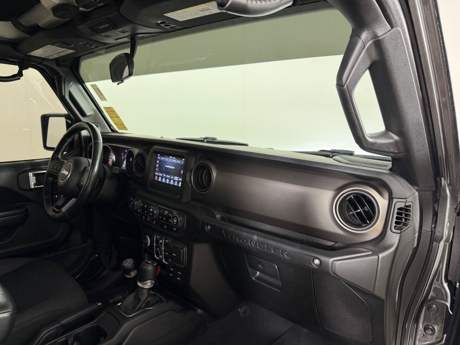 Used 2020 Jeep Wrangler Unlimited Sport AWD/4WD image 17
