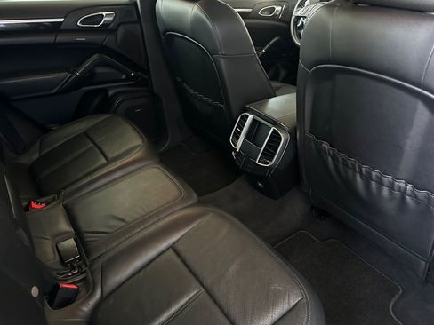 Used 2012 Porsche Cayenne AWD/4WD image 30