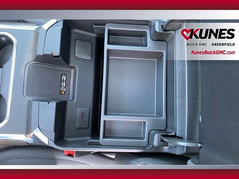 New 2025 GMC Sierra 3500 SLT w/ SLT Premium Package image 39