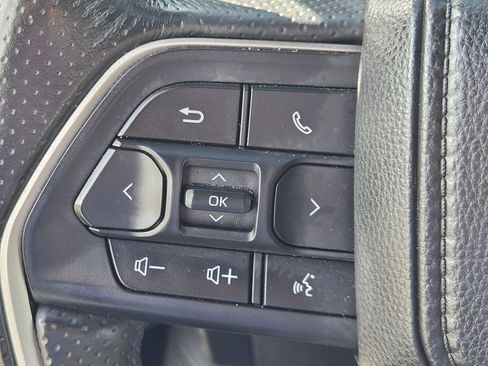 Used 2025 Toyota 4Runner SR5 RWD image 24