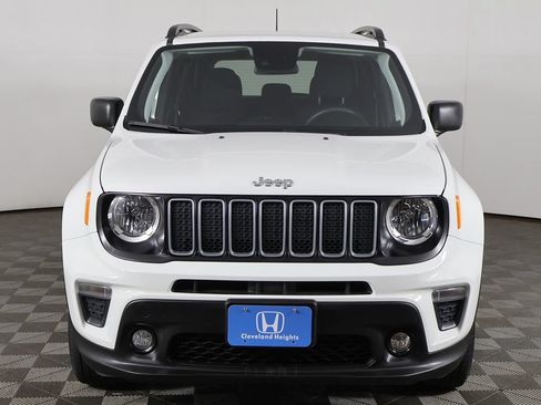 Used 2022 Jeep Renegade Latitude AWD/4WD image 9