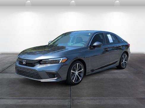 Certified 2024 Honda Civic Touring image 4
