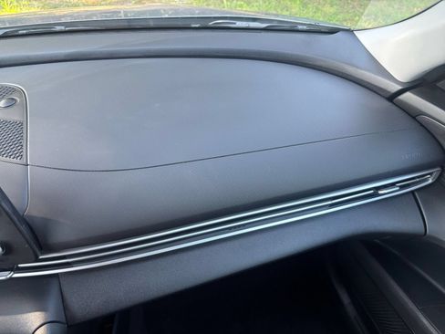 Used 2026 Hyundai Elantra Hybrid FWD image 33