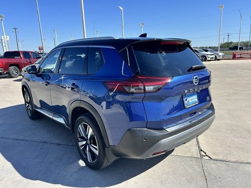 Certified 2021 Nissan Rogue SL w/ Premium Package image 5