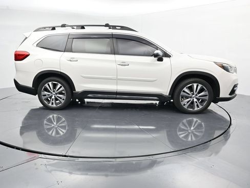 Used 2019 Subaru Ascent Touring AWD/4WD image 9
