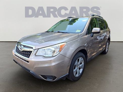 Used 2015 Subaru Forester 2.5i Premium w/ All-Weather Package AWD/4WD image 3