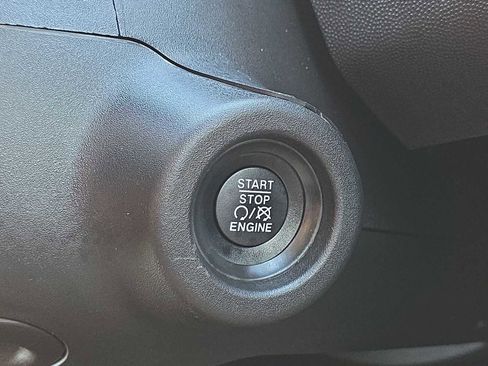 Used 2023 RAM ProMaster 3500 w/ Driver Convenience Group image 24